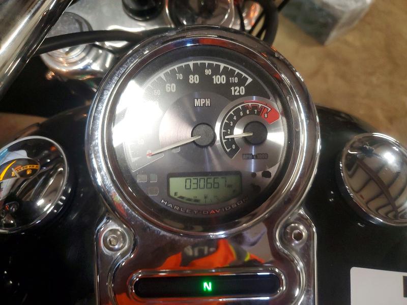 52868496 :رقم المزاد ، 1HD1GY417BC327934 vin ، 2011 Harley Davidson Fxdf مزاد بيع