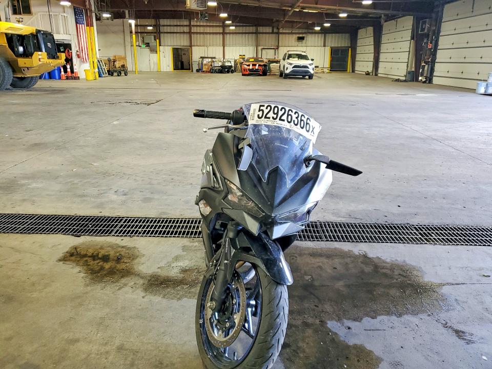 Продажа на аукционе авто 2025 Kawasaki Ex500, vin: ML5EXGG13SDA46911, номер лота: 52926366