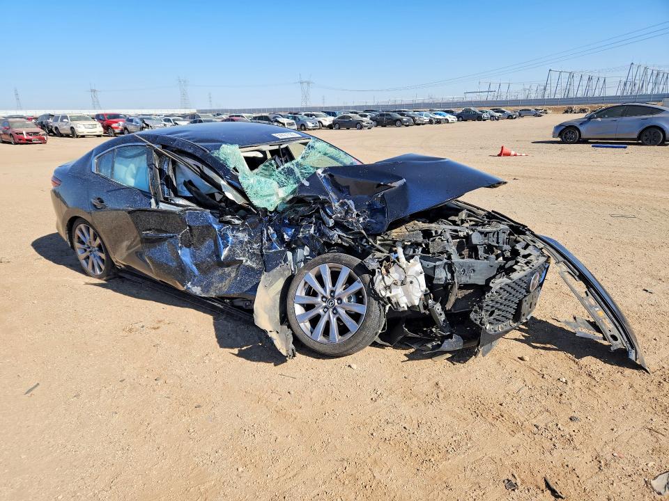 Продажа на аукционе авто 2021 Mazda 3, vin: JM1BPABLXM1328186, номер лота: 54427566