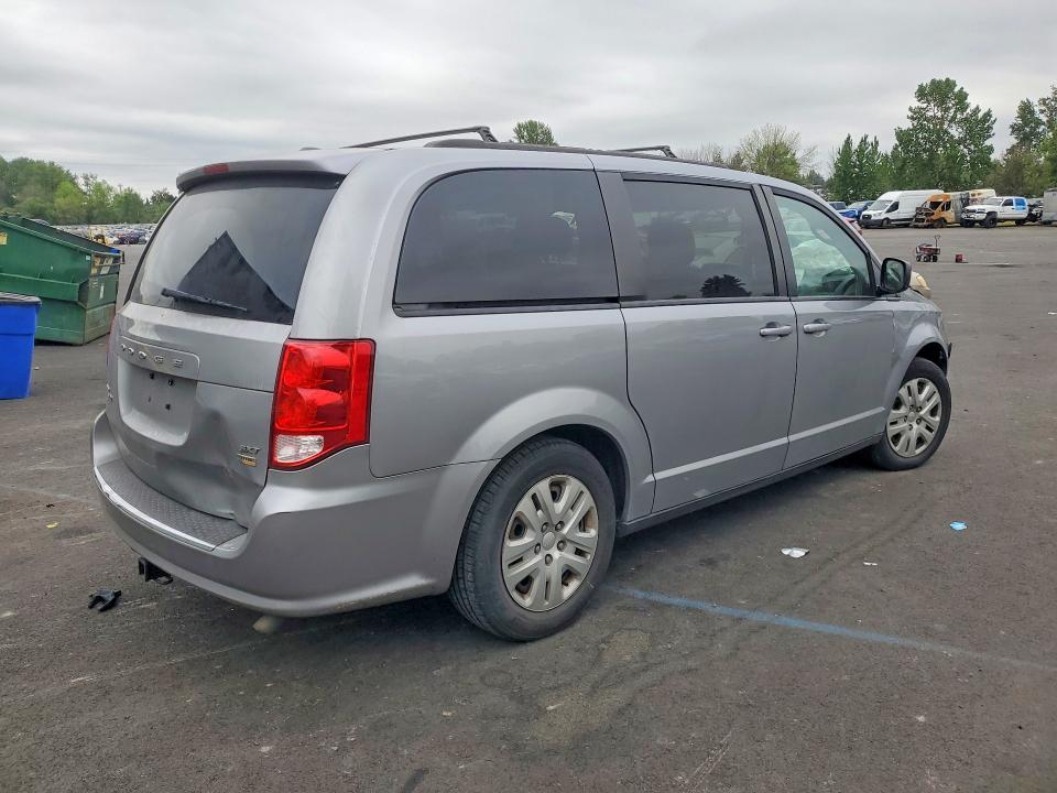 52664576 :رقم المزاد ، 2C4RDGBG5JR190318 vin ، 2018 Dodge Grand Caravan مزاد بيع
