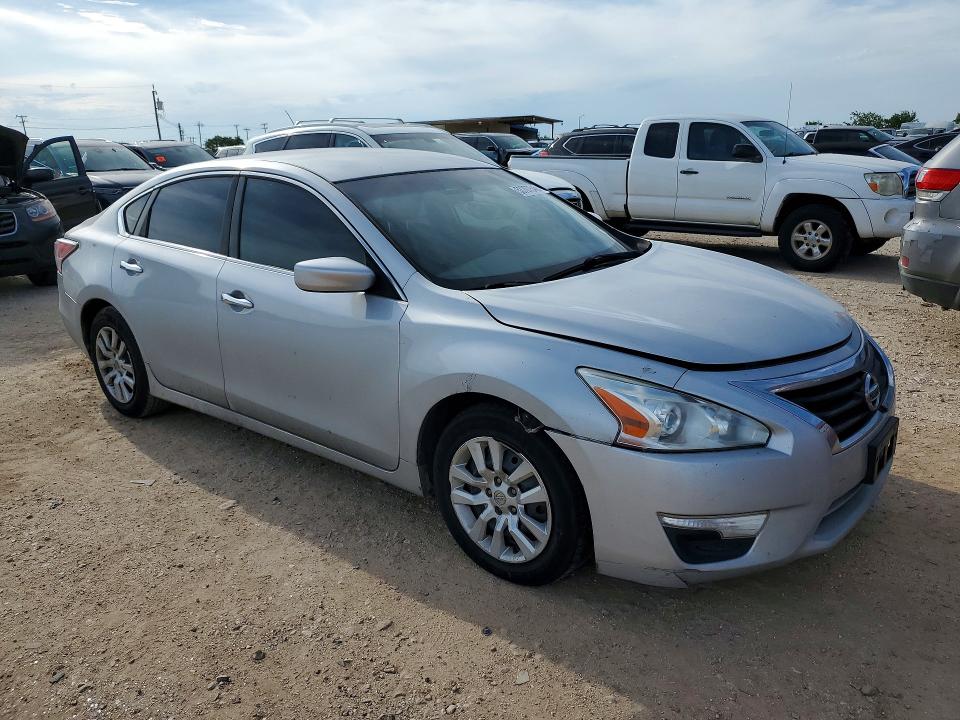 Продажа на аукционе авто 2015 Nissan Altima, vin: 1N4AL3AP0FN385084, номер лота: 53707546