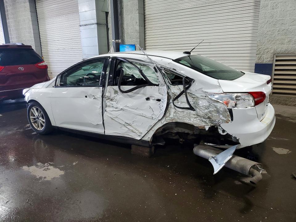 53639016 :رقم المزاد ، 1FADP3F27FL262909 vin ، 2015 Ford Focus مزاد بيع