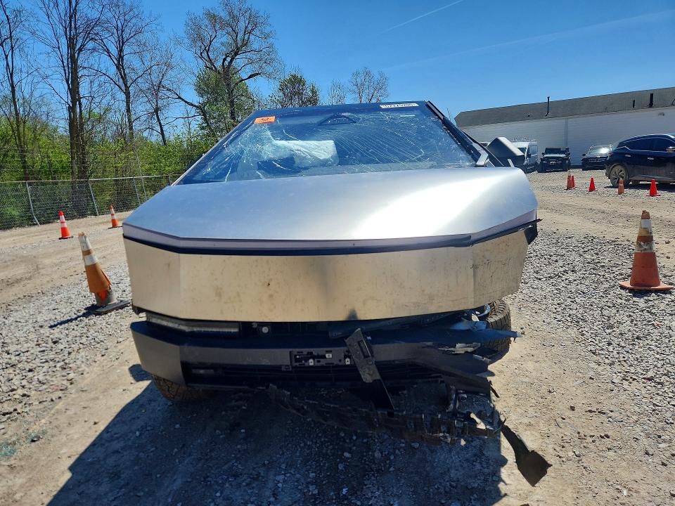 Продажа на аукционе авто 2025 Tesla Cybertruck, vin: 7G2CEHED1SA061056, номер лота: 52225296