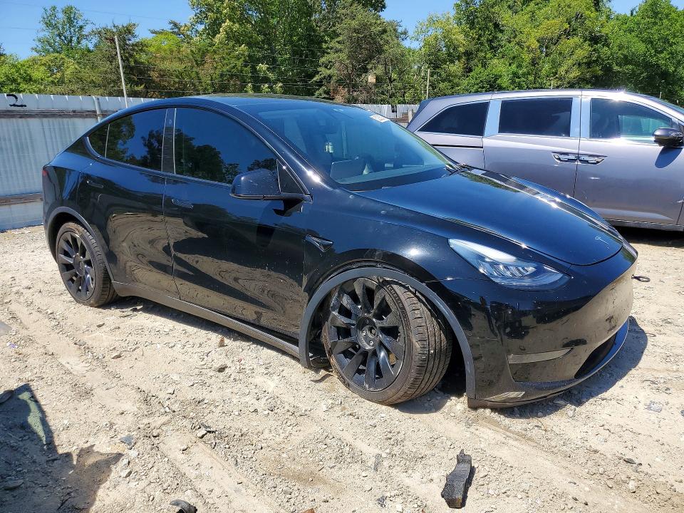 52266076 :رقم المزاد ، 5YJYGDEE6MF084293 vin ، 2021 Tesla Model Y مزاد بيع