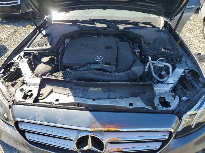 52694636 :رقم المزاد ، WDDZF8EB6LA709308 vin ، 2020 Mercedes-benz E مزاد بيع