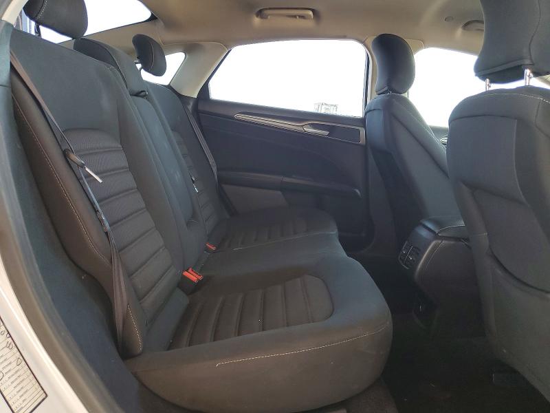 54264926 :رقم المزاد ، 3FA6P0LU4KR188728 vin ، 2019 Ford Fusion مزاد بيع