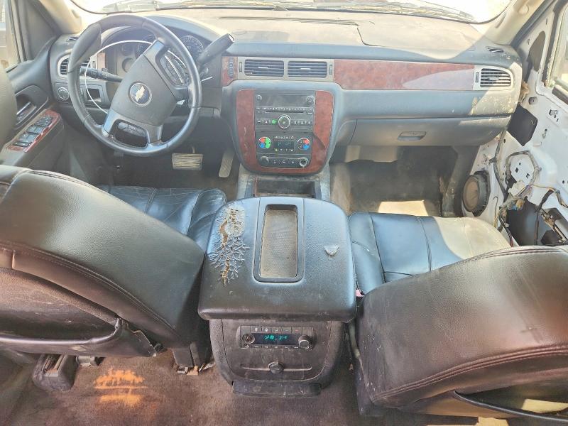 55240726 :رقم المزاد ، 1GNUCBE02AR208964 vin ، 2010 Chevrolet Tahoe مزاد بيع