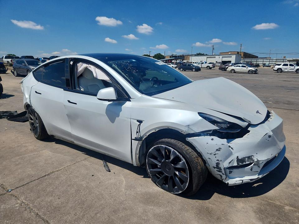 53241266 :رقم المزاد ، 5YJYGDEE6LF014498 vin ، 2020 Tesla Model Y مزاد بيع