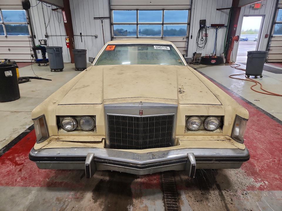 53457116 :رقم المزاد ، 7Y89A884092 vin ، 1977 Lincoln Continental مزاد بيع