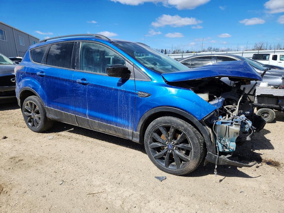 51715596 :رقم المزاد ، 1FMCU9GD4HUA06530 vin ، 2017 Ford Escape مزاد بيع