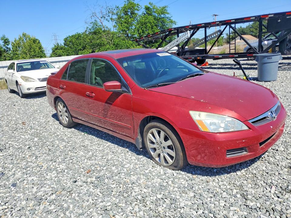 53062916 :رقم المزاد ، 1HGCM66567A042847 vin ، 2007 Honda Accord مزاد بيع
