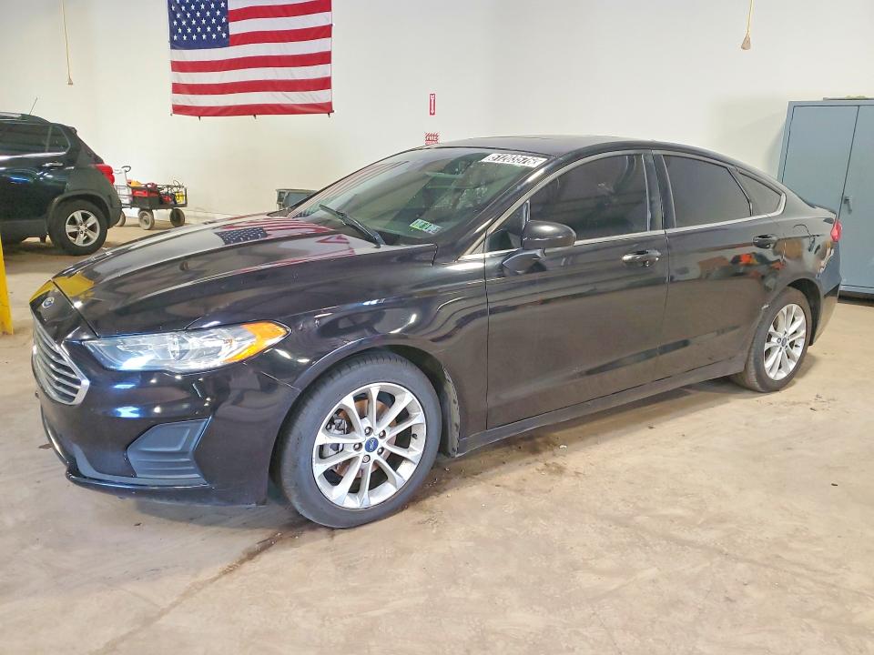 51203576 :رقم المزاد ، 3FA6P0HD5LR190983 vin ، 2020 Ford Fusion مزاد بيع