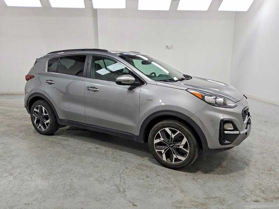 Продажа на аукционе авто 2022 Kia Sportage, vin: KNDPNCAC1N7985742, номер лота: 51463256