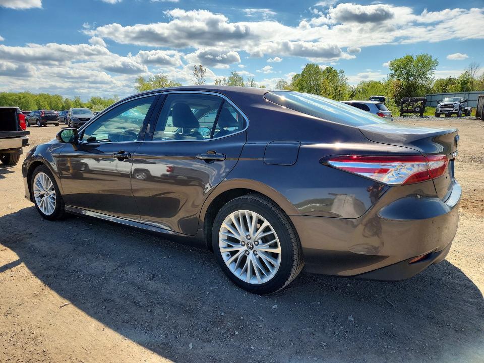 Auction sale of the 2018 Toyota Camry, vin: 4T1B11HK6JU018395, lot number: 53435926