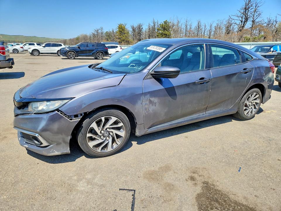 2017 Honda Civic მანქანა იყიდება აუქციონზე, vin: 19XFC2F77HE222121, აუქციონის ნომერი: 52478396