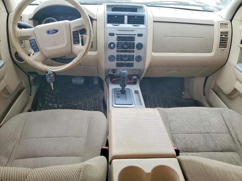 53613706 :رقم المزاد ، 1FMCU0DG8AKA15159 vin ، 2010 Ford Escape مزاد بيع