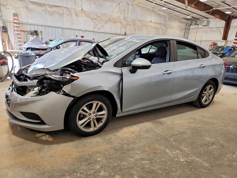 54329866 :رقم المزاد ، 1G1BE5SM5H7228093 vin ، 2017 Chevrolet Cruze مزاد بيع