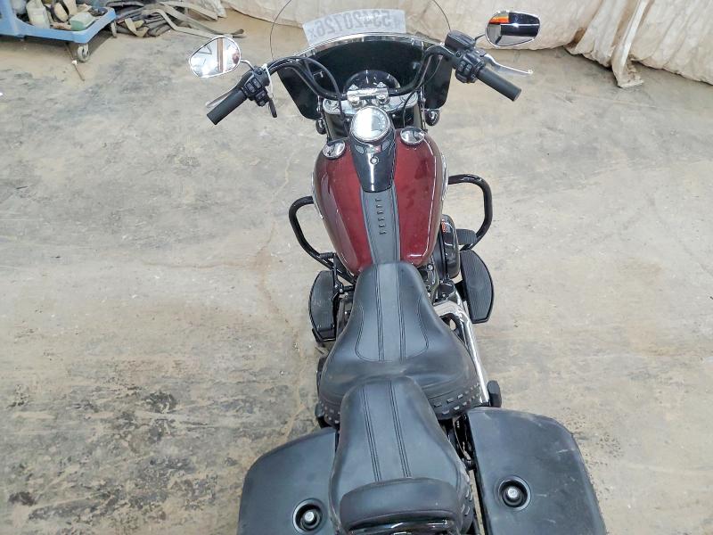 2018 Harley-davidson Flhc მანქანა იყიდება აუქციონზე, vin: 1HD1YAJ10JC033136, აუქციონის ნომერი: 53420726