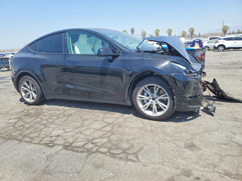 54216956 :رقم المزاد ، 7SAYGDEE6RF069092 vin ، 2024 Tesla Model Y مزاد بيع