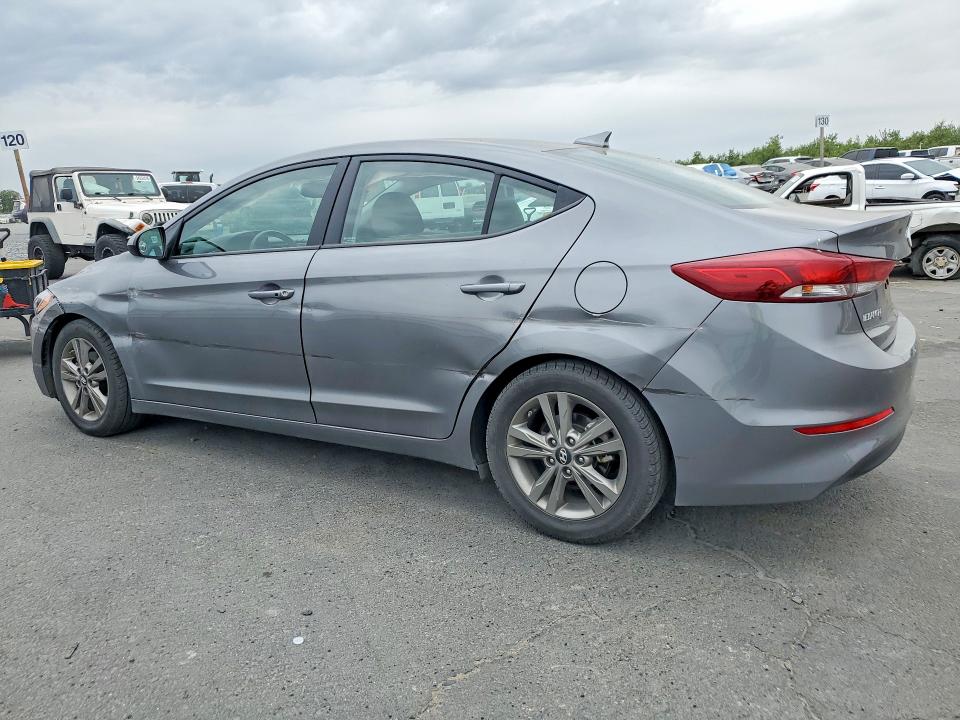 55419186 :رقم المزاد ، 5NPD84LF5JH360404 vin ، 2018 Hyundai Elantra مزاد بيع