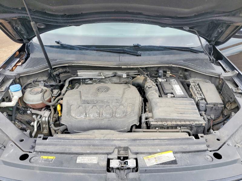 52852826 :رقم المزاد ، 3VV3B7AXXMM028131 vin ، 2021 Volkswagen Tiguan مزاد بيع
