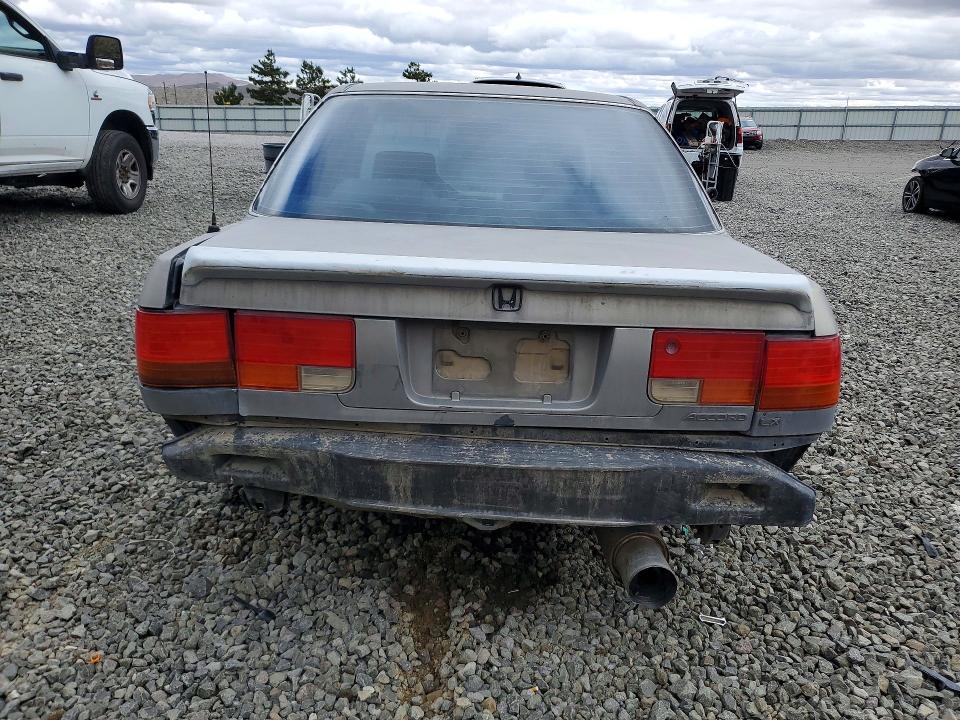 55071736 :رقم المزاد ، JHMCB7650NC011362 vin ، 1992 Honda Accord مزاد بيع