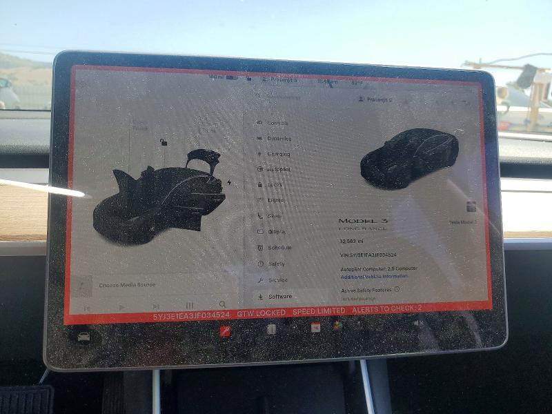 53825686 :رقم المزاد ، 5YJ3E1EA3JF034524 vin ، 2018 Tesla Model 3 مزاد بيع