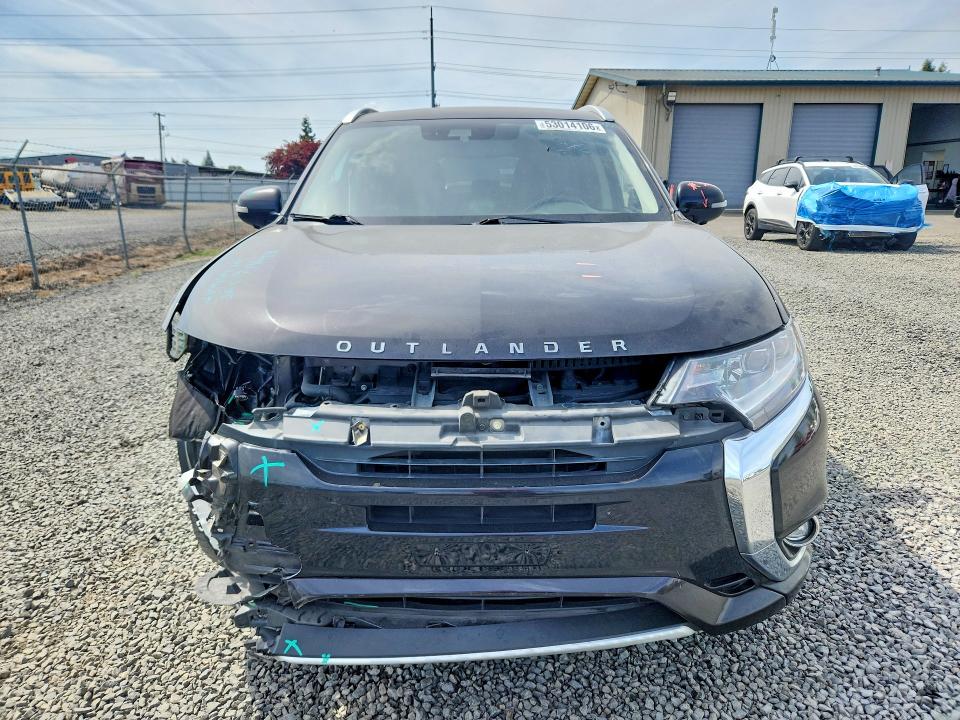 53014106 :رقم المزاد ، JA4J24A57JZ032046 vin ، 2018 Mitsubishi Outlander مزاد بيع