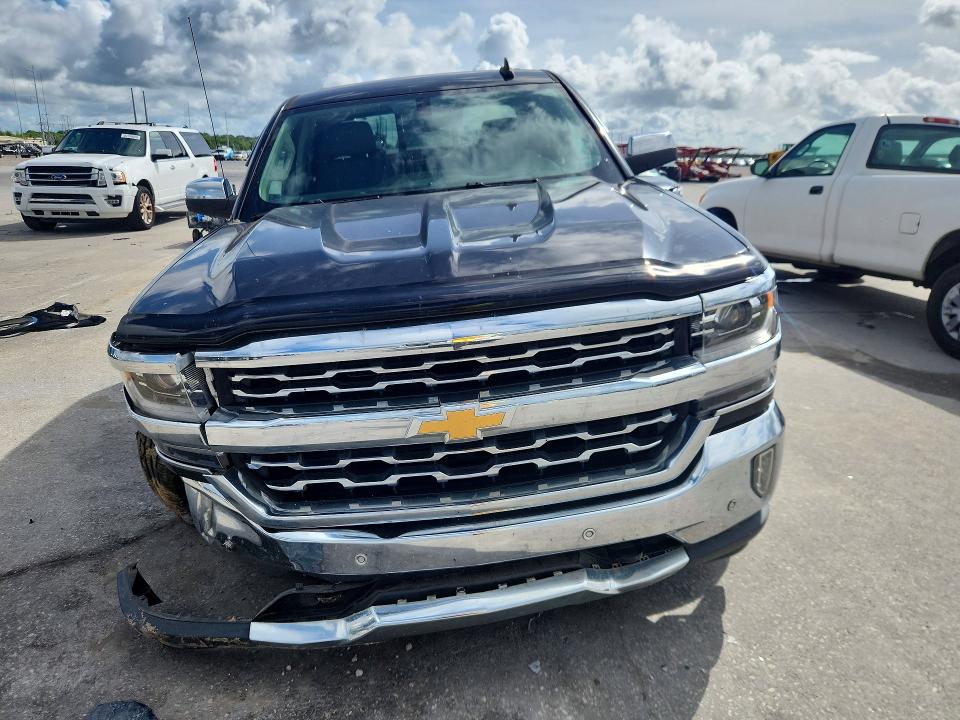 54705606 :رقم المزاد ، 3GCPCSEC5JG435243 vin ، 2018 Chevrolet Silverado مزاد بيع