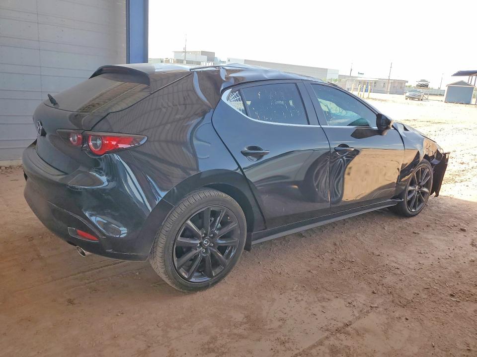 Продаж на аукціоні авто 2026 Mazda 3, vin: JM1BPAKL3T1851483, номер лоту: 53409016