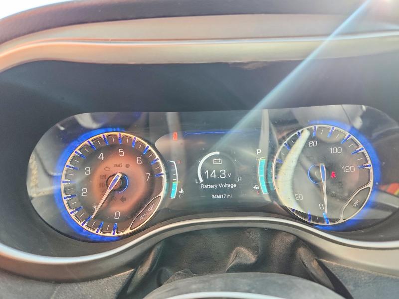 53473956 :رقم المزاد ، 2C4RC1BG8NR142558 vin ، 2022 Chrysler Pacifica مزاد بيع