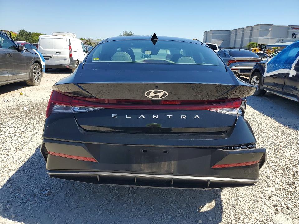 2024 Hyundai Elantra მანქანა იყიდება აუქციონზე, vin: KMHLS4DG3RU752976, აუქციონის ნომერი: 53878396
