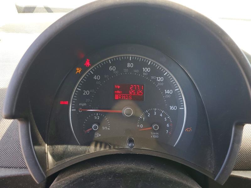 53984456 :رقم المزاد ، 3VWRW31C36M413436 vin ، 2006 Volkswagen New Beetle مزاد بيع