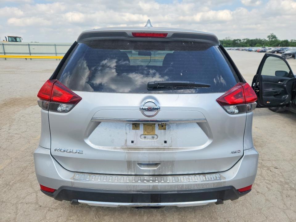 Продажа на аукционе авто 2017 Nissan Rogue, vin: JN8AT2MVXHW255202, номер лота: 53714086