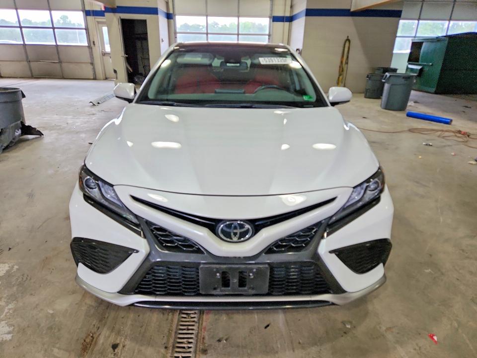 Продажа на аукционе авто 2023 Toyota Camry, vin: 4T1K61AK7PU728426, номер лота: 53913206