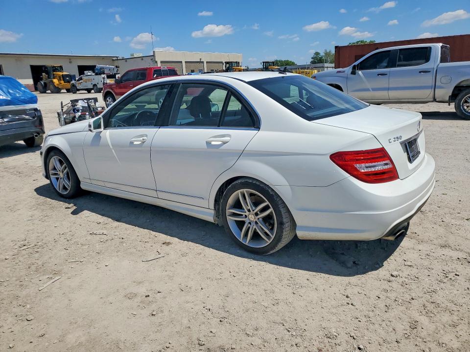 Auction sale of the 2014 Mercedes-benz C, vin: WDDGF4HBXER303337, lot number: 52186386