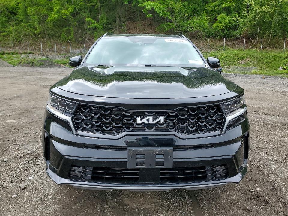 53972326 :رقم المزاد ، 5XYRKDLF1NG115846 vin ، 2022 Kia Sorento مزاد بيع