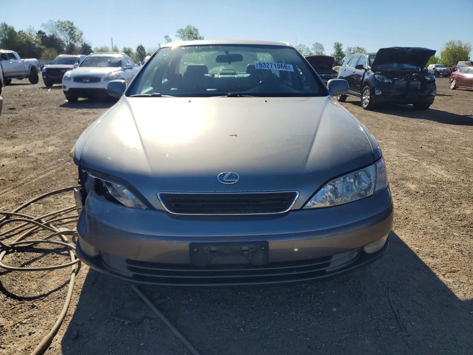 53271866 :رقم المزاد ، JT8BF28G4W5049992 vin ، 1998 Lexus Es مزاد بيع