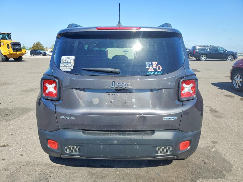 2016 Jeep Renegade მანქანა იყიდება აუქციონზე, vin: ZACCJBBT8GPE38752, აუქციონის ნომერი: 46780956