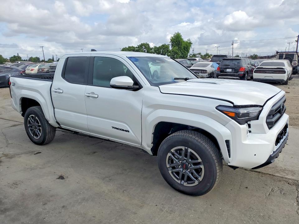 54547046 :رقم المزاد ، 3TYLB5JN7ST095269 vin ، 2025 Toyota Tacoma مزاد بيع
