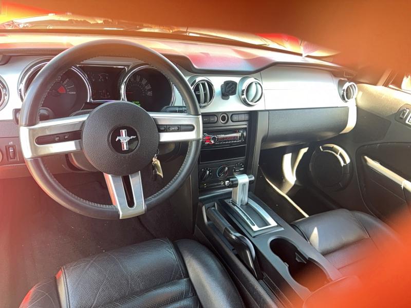2006 Ford Mustang მანქანა იყიდება აუქციონზე, vin: 1ZVHT85H765180237, აუქციონის ნომერი: 53221716