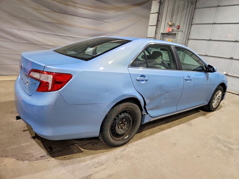 53225726 :رقم المزاد ، 4T1BF1FK3CU571951 vin ، 2012 Toyota Camry مزاد بيع