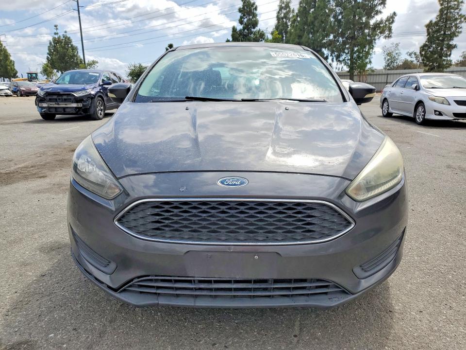 55022616 :رقم المزاد ، 1FADP3K26GL264318 vin ، 2016 Ford Focus مزاد بيع