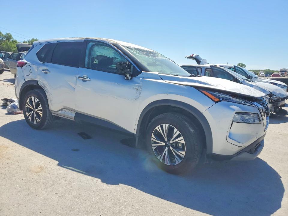 53142486 :رقم المزاد ، 5N1BT3BA1NC725373 vin ، 2022 Nissan Rogue مزاد بيع