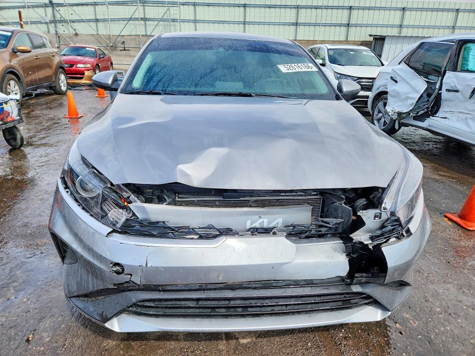 52616166 :رقم المزاد ، 3KPF24AD8RE837595 vin ، 2024 Kia Forte مزاد بيع