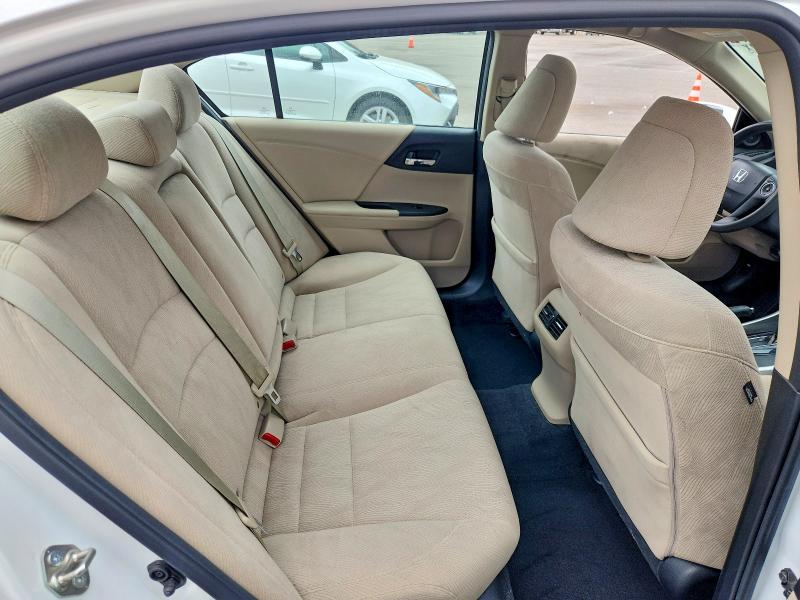 55070876 :رقم المزاد ، 1HGCR2F73FA003398 vin ، 2015 Honda Accord مزاد بيع