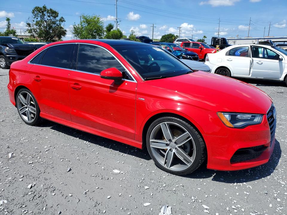 Продаж на аукціоні авто 2016 Audi A3, vin: WAUJ8GFFXG1021618, номер лоту: 54221696