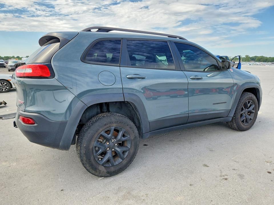 2015 Jeep Cherokee მანქანა იყიდება აუქციონზე, vin: 1C4PJMBS3FW609946, აუქციონის ნომერი: 52351596