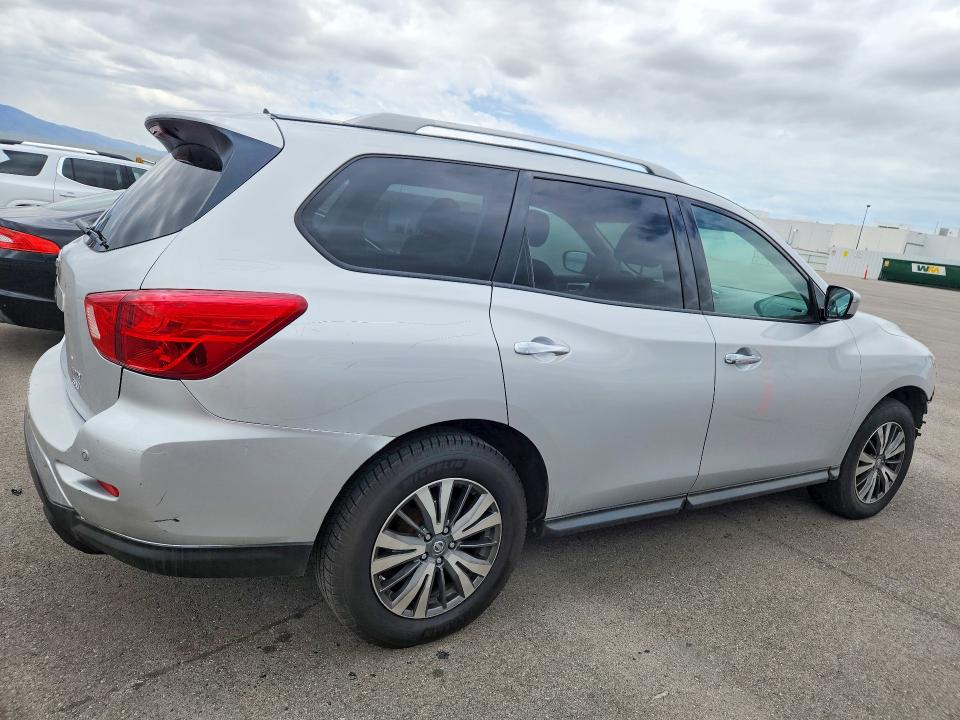 Продажа на аукционе авто 2017 Nissan Pathfinder, vin: 5N1DR2MM6HC619174, номер лота: 52663026