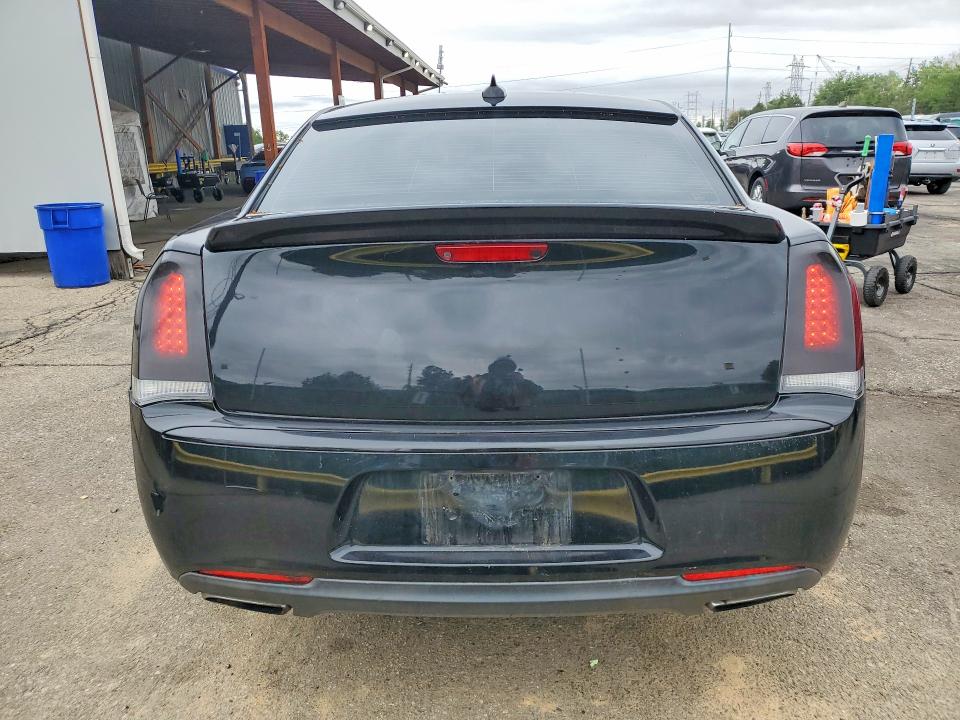 Продаж на аукціоні авто 2016 Chrysler 300, vin: 2C3CCAGG8GH329245, номер лоту: 53909466